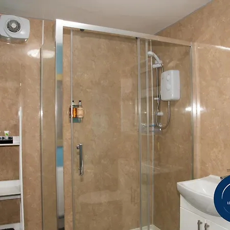 North Bay Cabin 1 Bedroom Near The Beach דירה סקארבורו